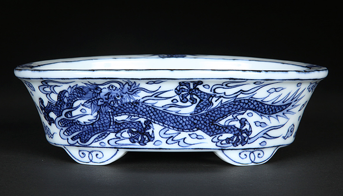 平安泉山染付雲龍図楕円鉢