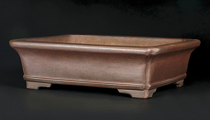 行山外縁隅入下帯長方鉢