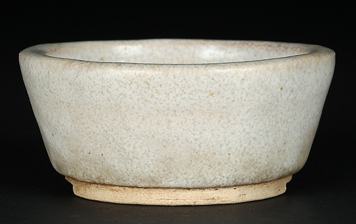 東福寺白釉丸鉢
